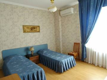 Двухместный номер с 1 кроватью или 2 отдельными кроватями в Гостинице Жемчужина