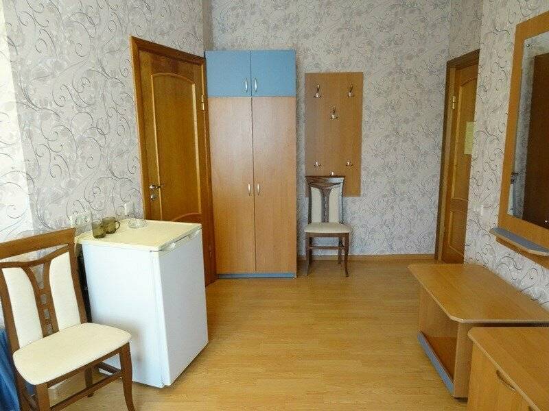 Фотографии номера Двухместный номер с 1 кроватью или 2 отдельными кроватями в Гостинице Жемчужина Анапа